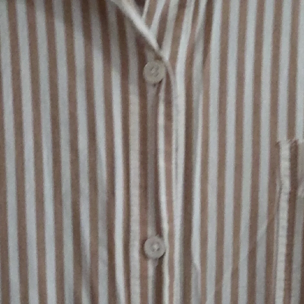American Eagle Outfitters Beige and White Striped Shirt - Picture 4 of 6